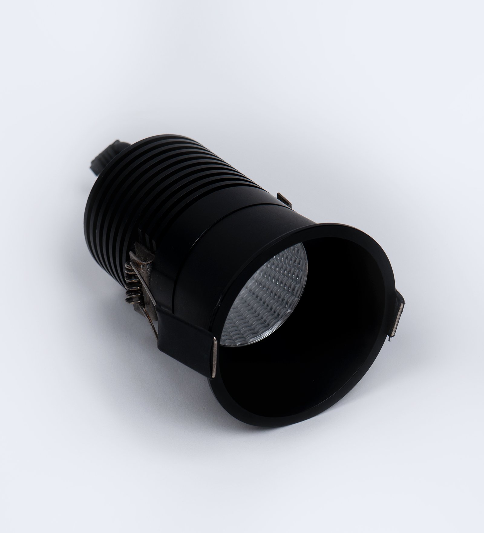 IL210 Deepcone - Image 17