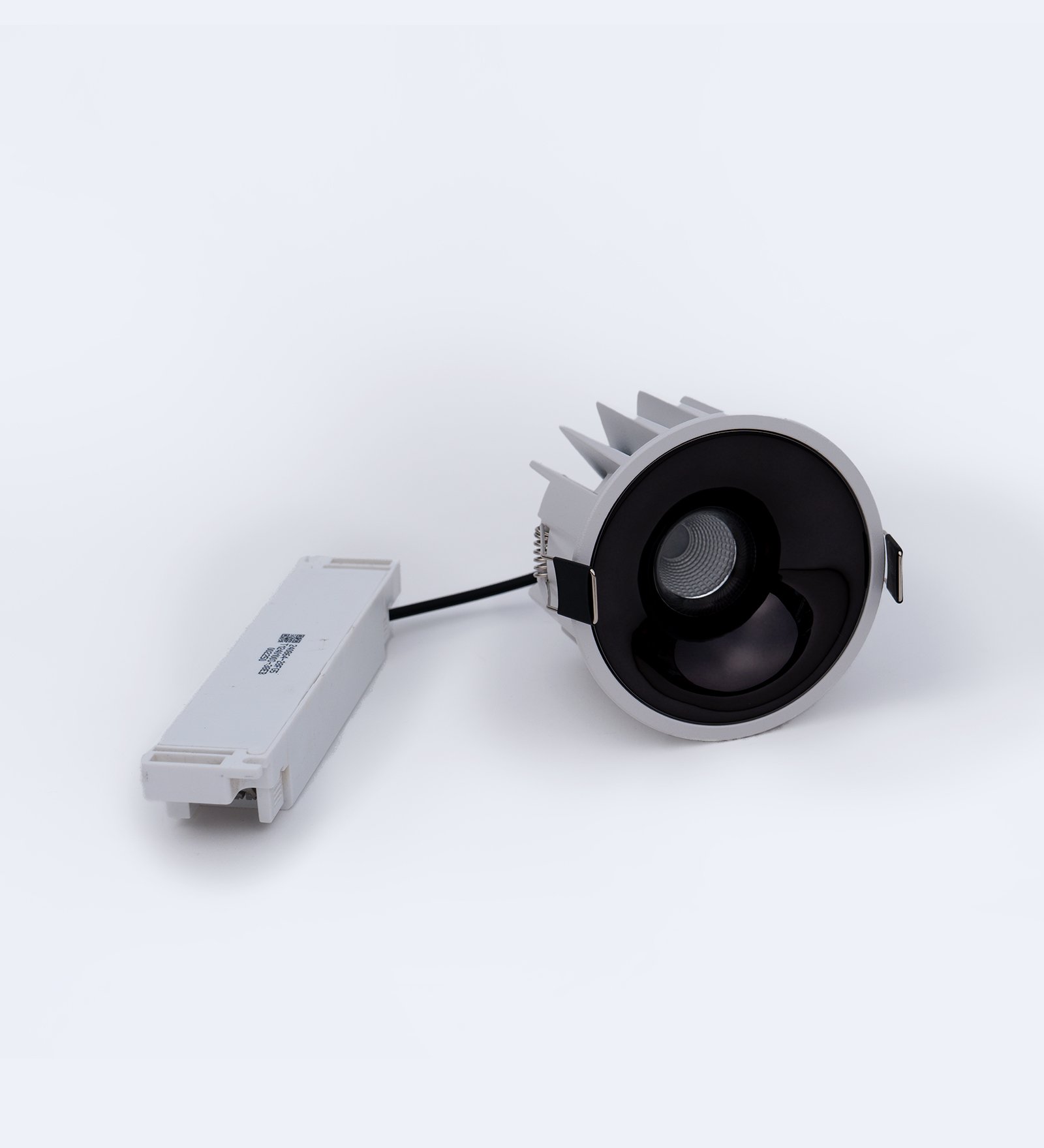 IL211 Aqua IP 65 - Image 4